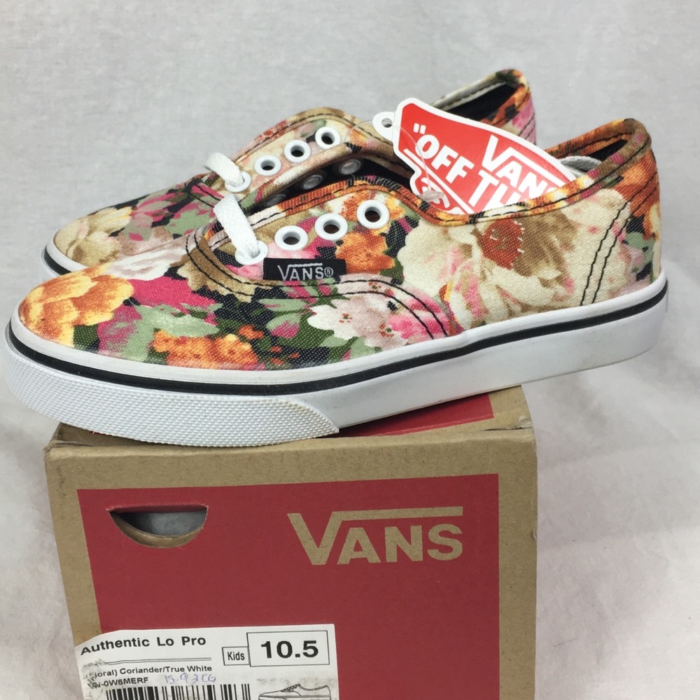 NIB Kids Vans Classic with Floral Pattern NEW - Picture 6 of 6